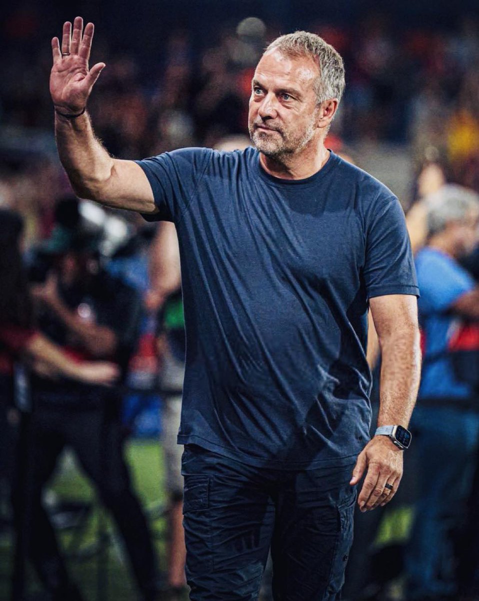 DeadlineDayLive's tweet photo. 🚨 Hansi Flick will resign from his position as Barcelona head coach at the end of the season if Joan Laporta does not win the elections. 🤯

(Source: Marca) https://t.co/jwA9H79jO7