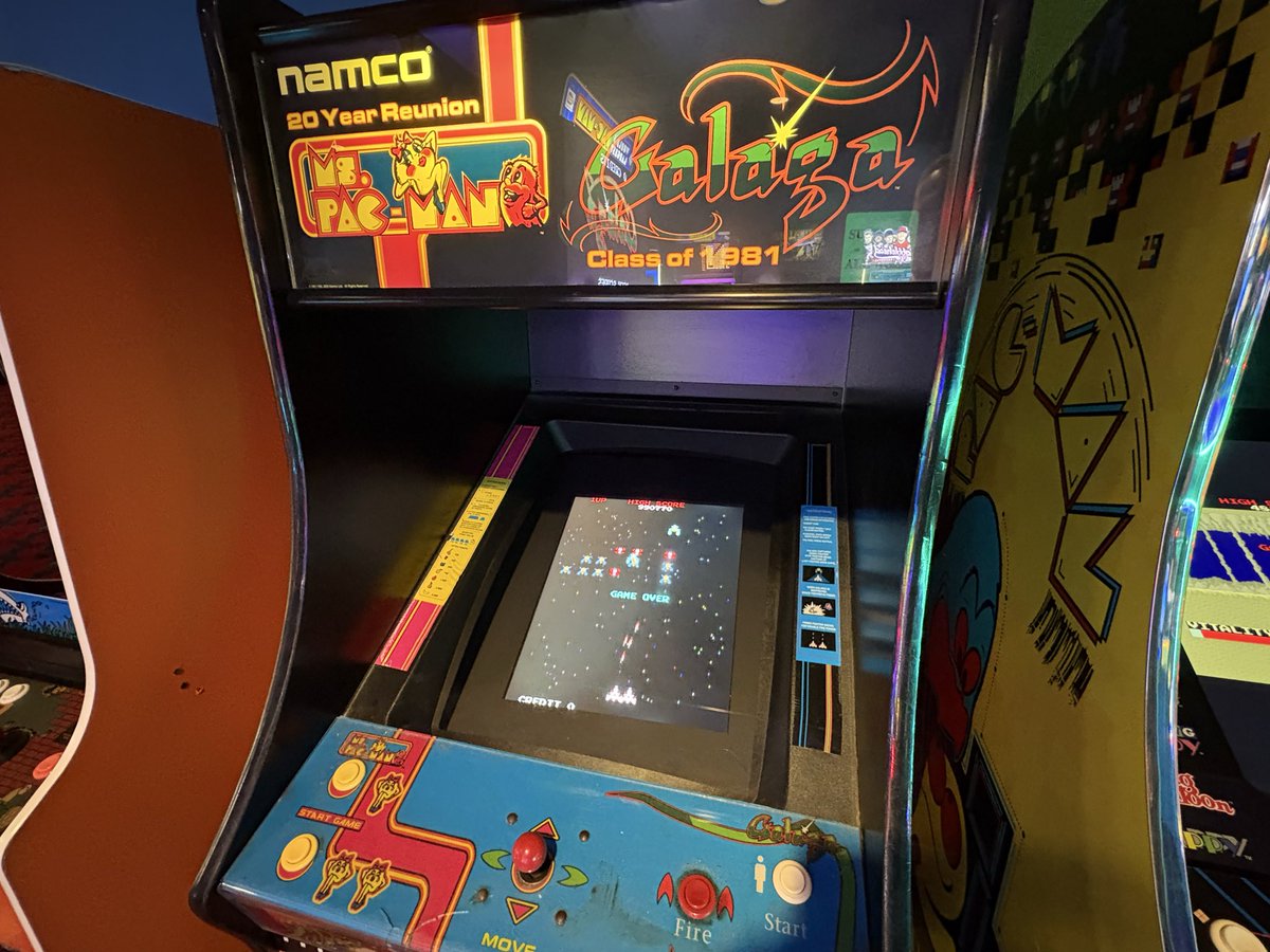 ¿Recordás cuántos fichines te jugaste al Galaga? #JuegosRetro 🚀🛸