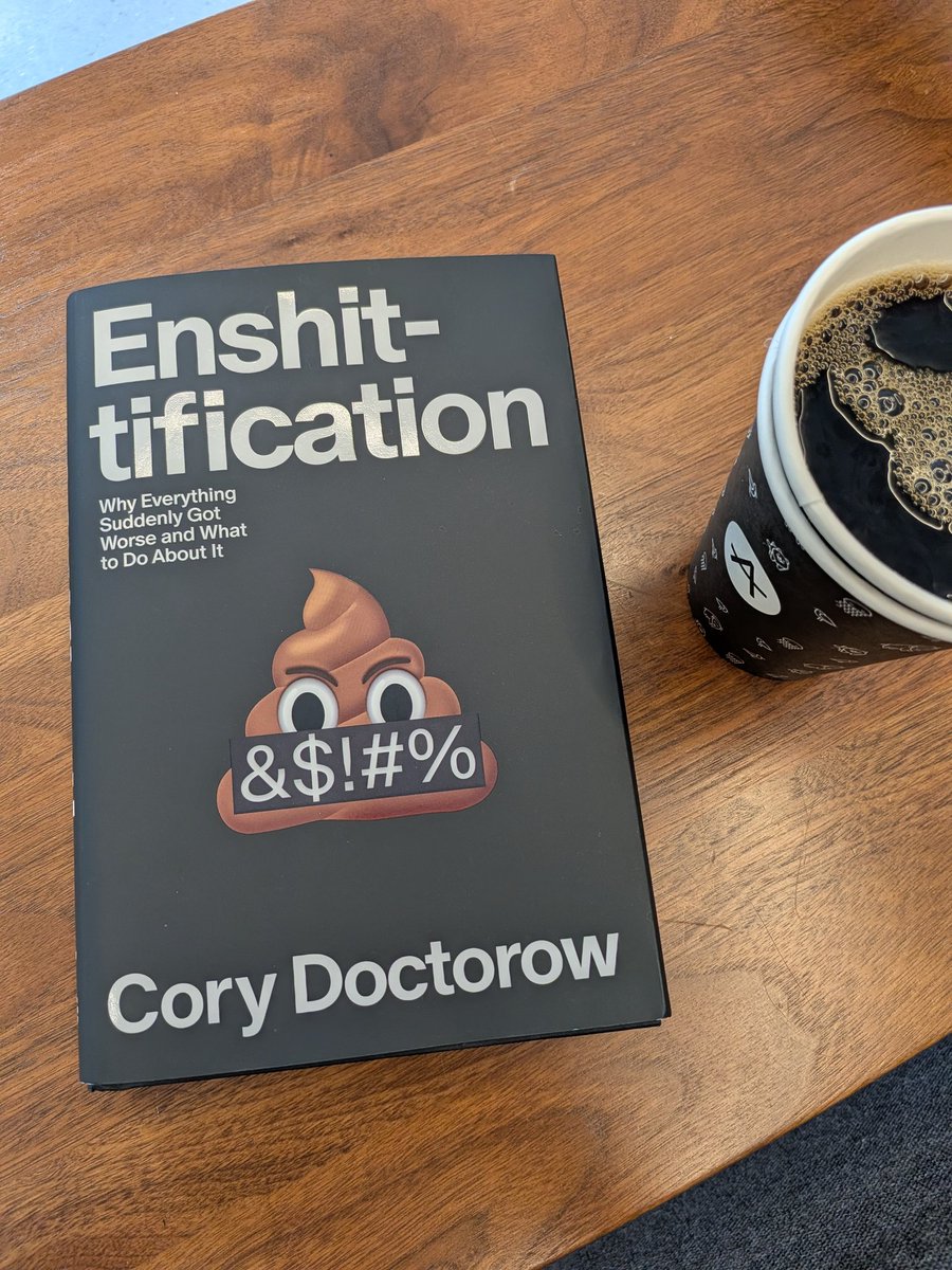 charliesbot's tweet image. Here we go again 📚 #currentlyreading