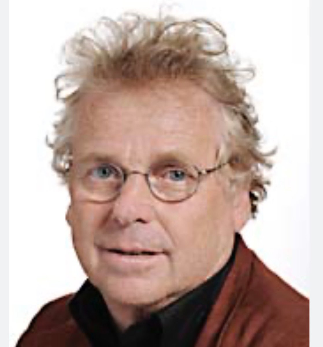 Bruno_Attal_'s tweet image. Jack Lang a sauté suite à l’affaire Epstein?

Voici 4 personnalités qui ont également signé la pétition en faveur de la dépénalisation de la pédophilie.
Malgré ça, ils sont devenus députés, ministres, chroniqueurs, tous continuent à être invités dans les médias.

André Gluksmann,…