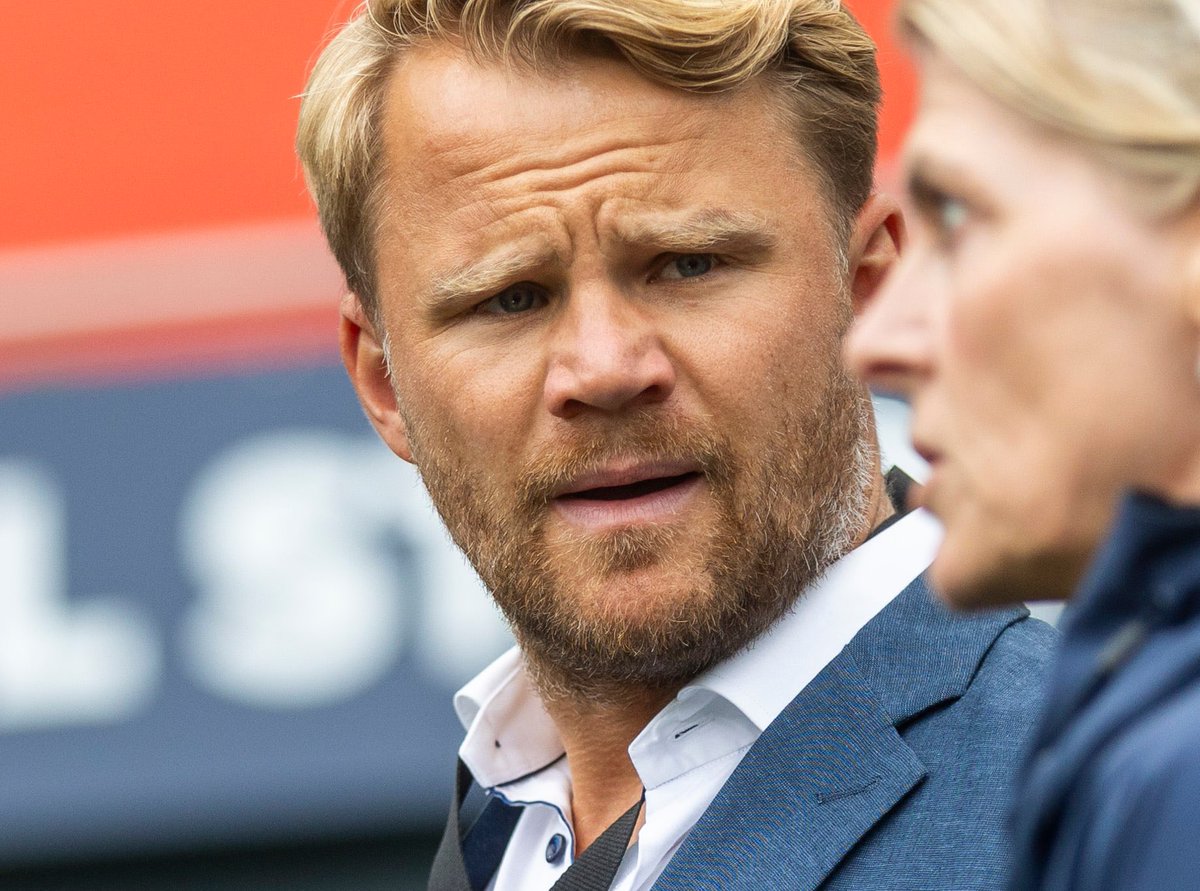 chwessel's tweet photo. I morgen spiller jeg og Jonas inn ny episode med @ViaplayJonas 

Send spørsmål! https://t.co/9ayTVNRhM5