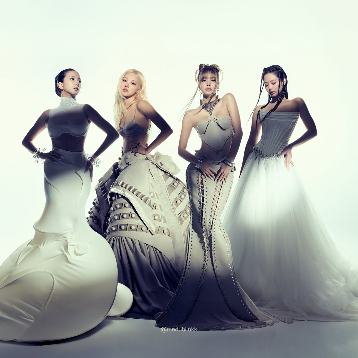 Imagine if this was the album cover of Deadline.