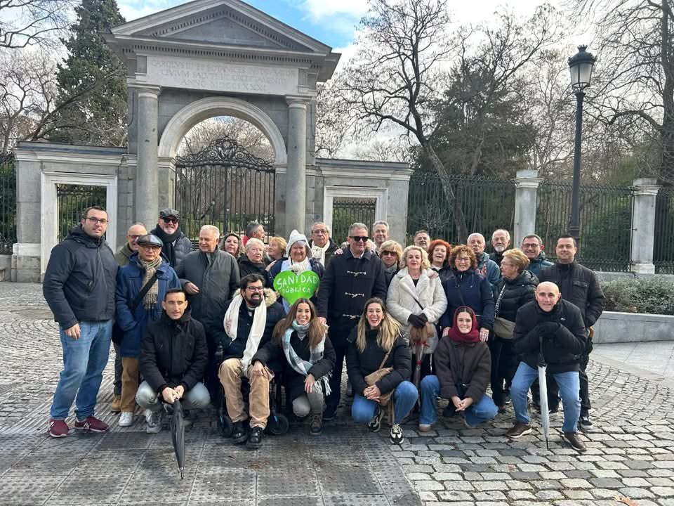 Defendemos lo que es de todos y todas.

Hay que luchar por lo que nos iguala a todos sin mirar la cuenta corriente, ni la condición social.

Desde el norte hasta el sur, desde Somosierra hasta #Parla, la sanidad debe ser universal y de calidad.

No vamos a permitir que unos pocos