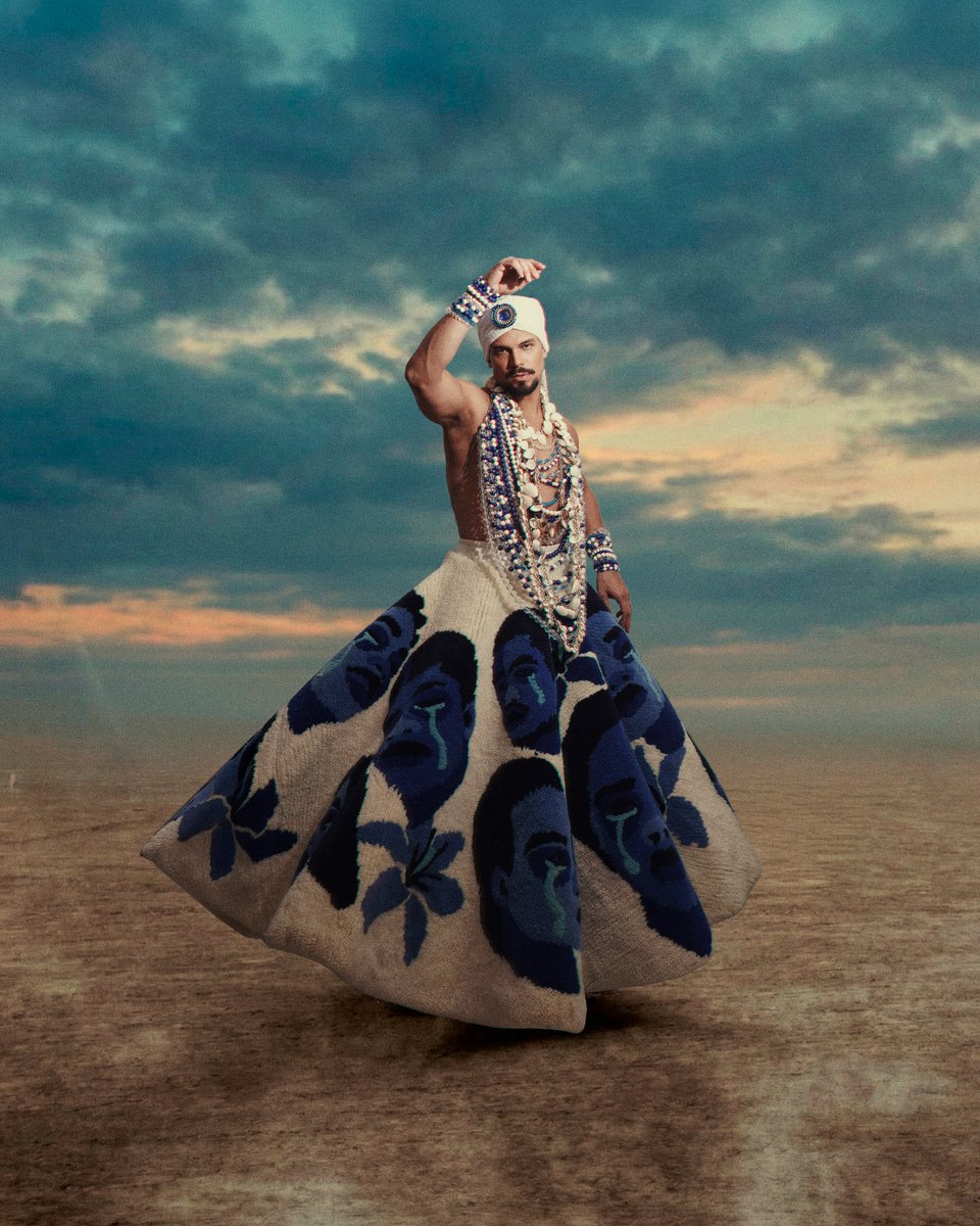 viniciusnasofc's tweet image. Baile da Vogue 2026 💙🤍