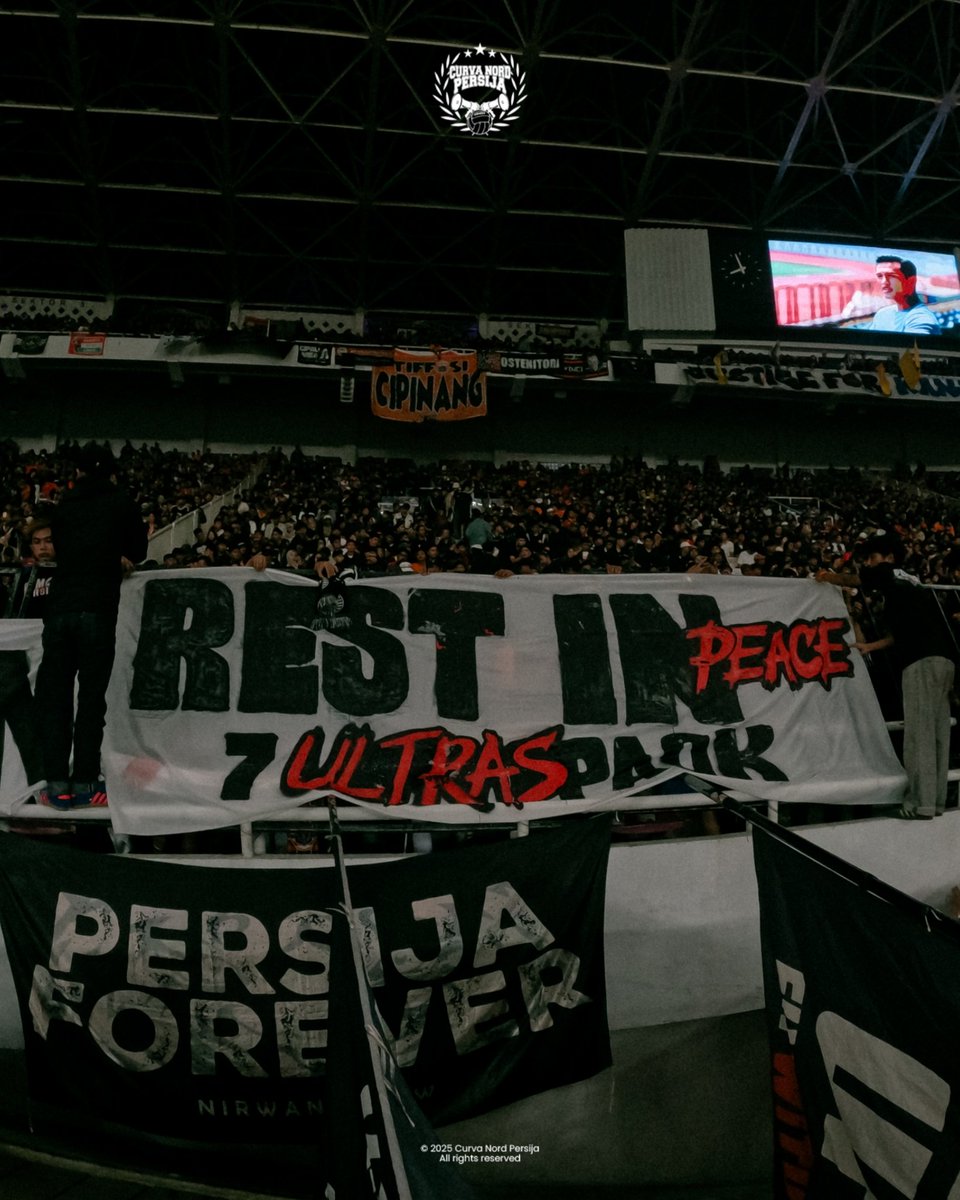 𝘔𝘢𝘵𝘤𝘩 𝘈𝘮𝘣𝘪𝘦𝘯𝘤𝘦: 𝘗𝘌𝘙𝘚𝘐𝘑𝘈 𝘑𝘈𝘒𝘈𝘙𝘛𝘈 𝘷𝘴 𝘈𝘳𝘦𝘮𝘢 𝘔𝘢𝘭𝘢𝘯𝘨. 

𝘉𝘢𝘥 𝘎𝘢𝘮𝘦, 𝘎𝘳𝘦𝘢𝘵 𝘍𝘳𝘪𝘦𝘯𝘥𝘴.
𝙉𝙀𝙑𝙀𝙍 𝙁𝙊𝙍𝙂𝙄𝙑𝙀, 𝙉𝙀𝙑𝙀𝙍 𝙁𝙊𝙍𝙂𝙀𝙏!

#KanjuruhanBelumUsai
#FathulMulyadin
#RIPPaokfans
#curvanordpersija