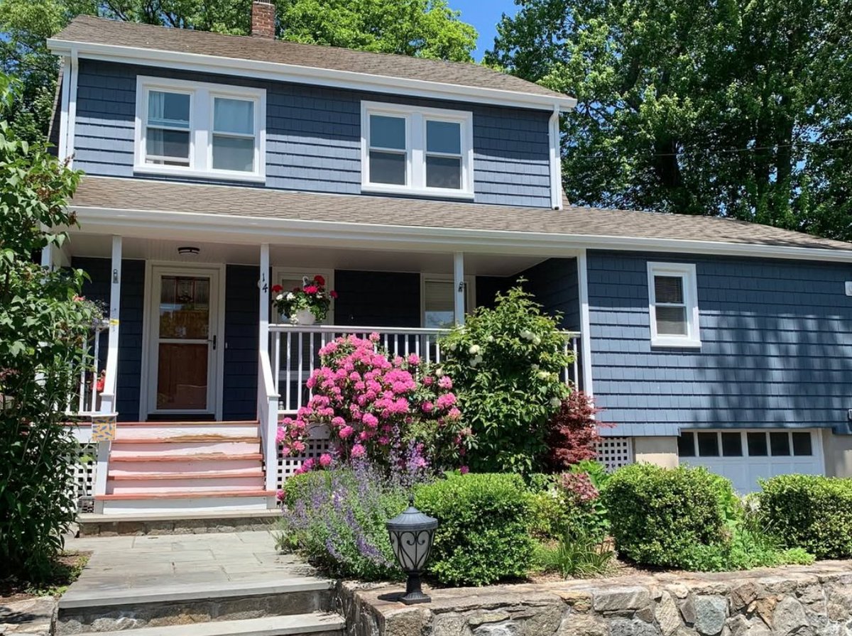 SignatureExt's tweet photo. Dreaming of spring days and restored roofs. We are here to help with all roofing needs!

Visit https://t.co/fd0cXUTus7 today to learn more.

#signatureexteriors #fairfieldct #westchesterct #roofing #roofinstallation #renovation #homerepair #constuction https://t.co/cPlTnyzIqJ