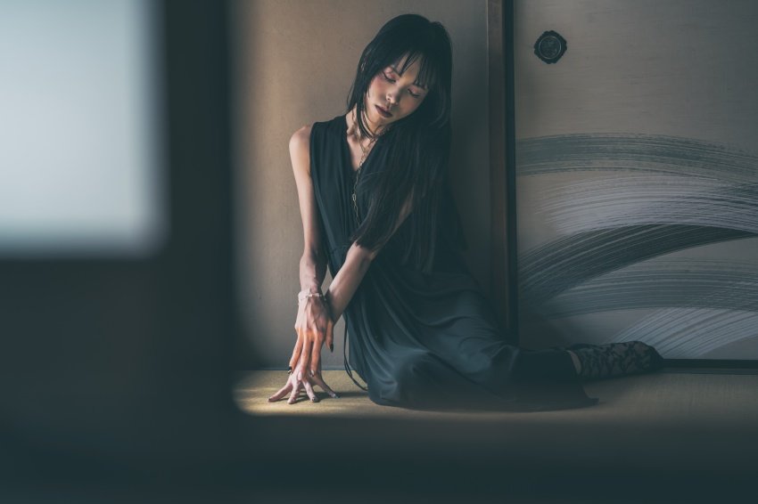 #世界観コレクション

【泡 沫】

それはまるで、一夏の輝き。
弾ける線香花火。
鳴動する蝉の産声。
今は無き、儚い一夏の想い出。

<a href="/thomyoshida/">とむ よしだ ：世界観 研究所 /ブランディング🖌️&撮影📸📽</a>