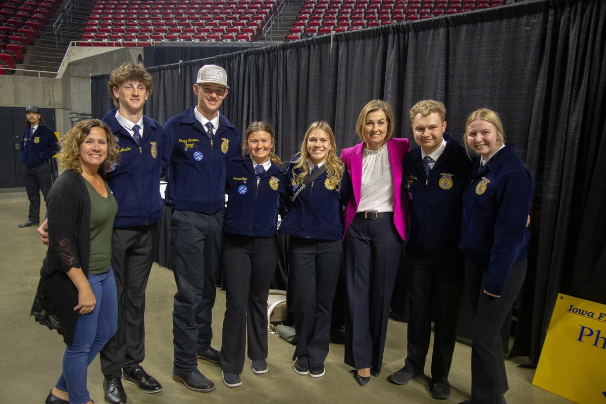 Gov. Kim Reynolds tweet media