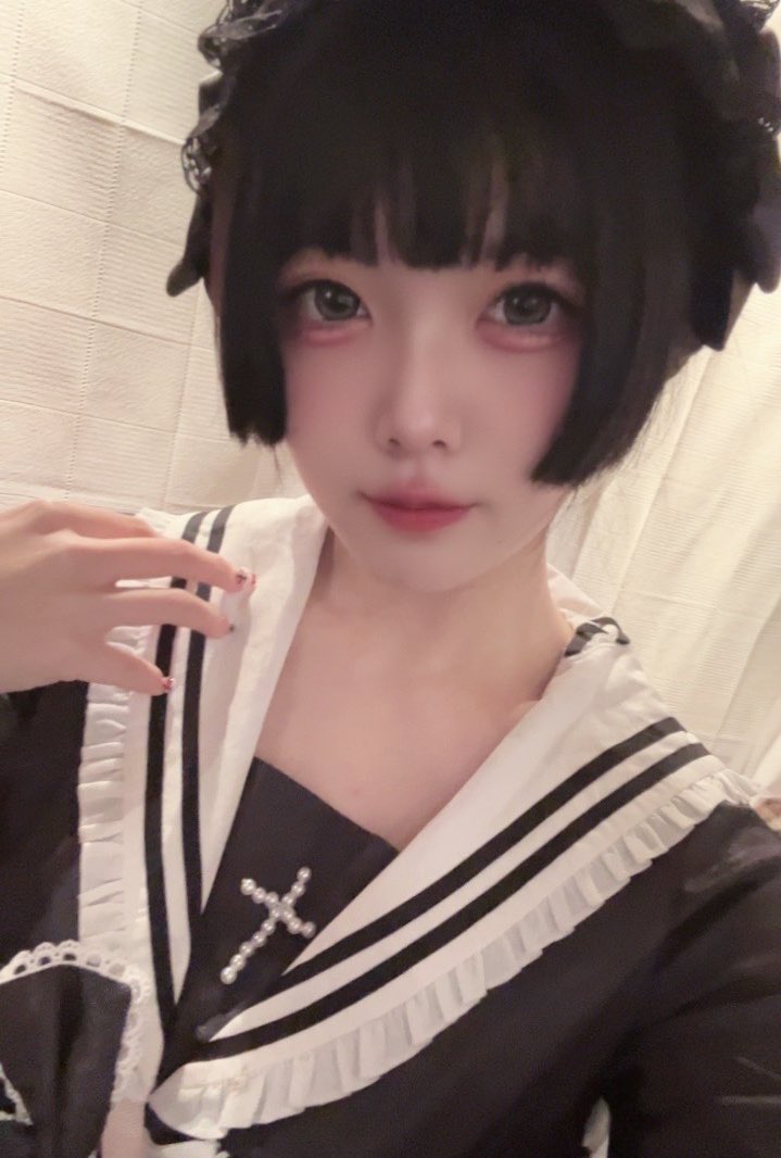 ログイン❣️ゴスロリ❣️🖤
5時までりんごさんといますよ( ᵒ̴̶̷̤◦ᵒ̴̶̷̤ )
アップスタイル🙂‍↕️

#大阪コンカフェ #ミナミコンカフェ #宗右衛門町 #難波 #ミナミ #コンカフェ #アニソンバー