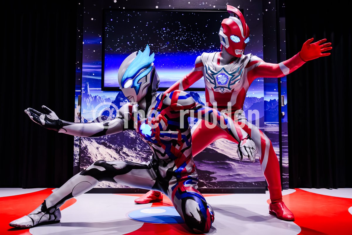 ウルトラマンオメガ&amp;ウルトラマンブレーザー撮影会/ウルトラアスレチック大阪
和泉からハシゴで今月の大人回
コミュニケーション方法がお互い独特な二人にしては案外通じ合っていて面白い組み合わせでした
#ウルトラマンオメガ
#ウルトラマンブレーザー
#ウルトラアスレチック大阪