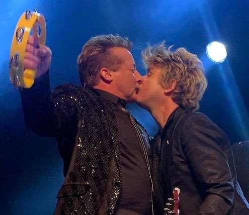 lovenfears's tweet image. and BILLIE JOE ARMSTRONG