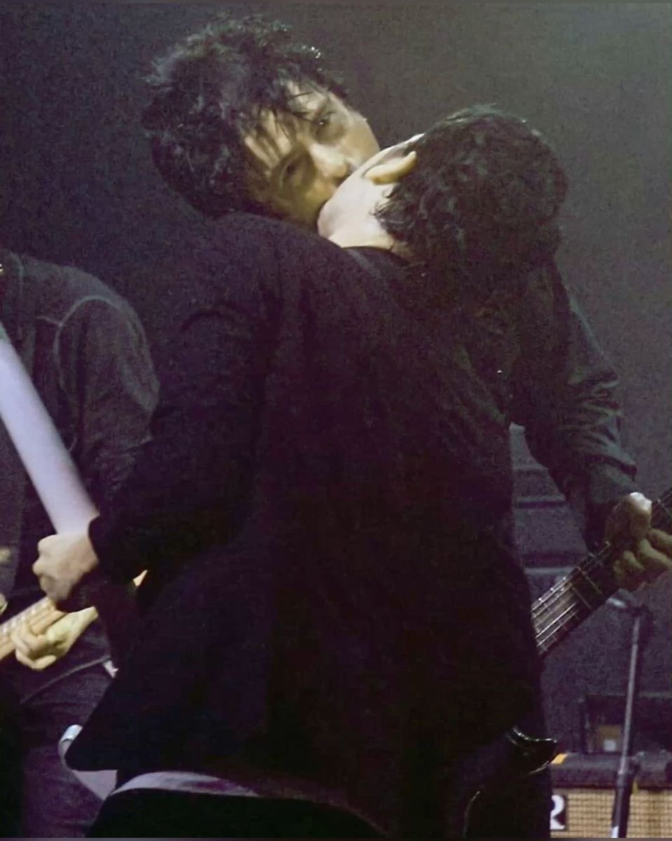 lovenfears's tweet image. and BILLIE JOE ARMSTRONG