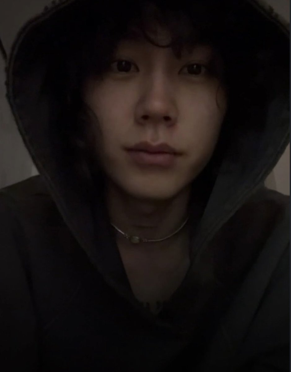 ChedieS2's tweet photo. 내오빠가 왤케무리해 https://t.co/XNcquG2TXX