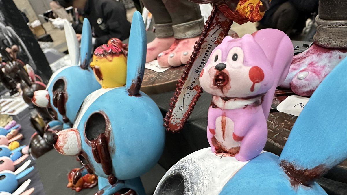 Usagi_Tanaka's tweet photo. 雪降る寒いなかブースに立ち寄っていただきありがとうございました！
夏にはカククマを販売予定してますので
よろしくお願いします
#WF2026冬 https://t.co/6Z5TuOzvjx