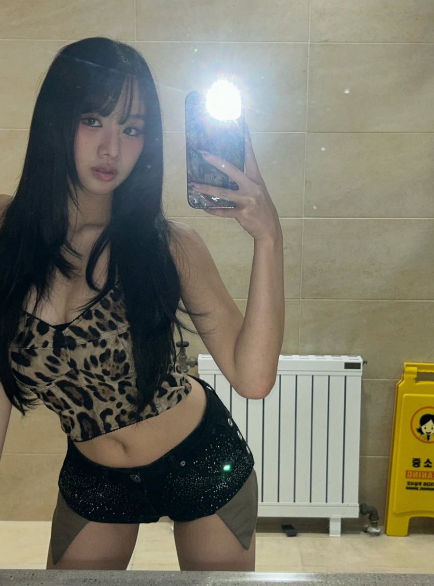 ttymisae's tweet photo. 전설의뱅갈띠
아웅😍😍켜옹캬옹!!!!!!! https://t.co/eib0pHyEXr