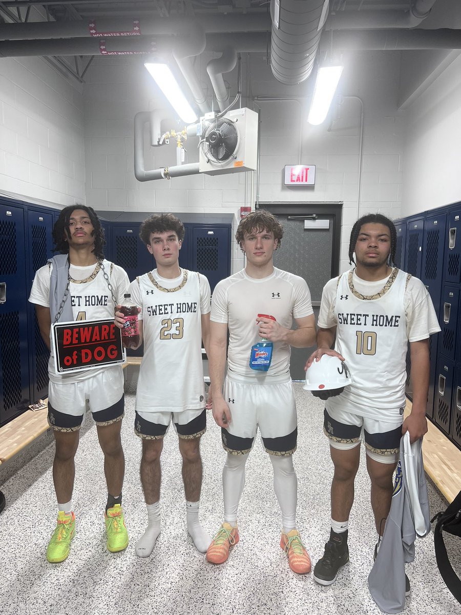 Tough loss against an aggressive, physical and talented Falls team.  Back at it on Tuesday for a huge ECIC DII match up! 
#together 
#panthergreat 
<a href="/SHCSDAthletics/">Sweet Home Athletics</a> <a href="/SweetHomeCSD/">Sweet Home Central School District</a> 
Beware of 🐕 : Shaun McGrath
🧃: Noah Weiser  
👷🏾:  Mekaih Patterson   
🧽: Quinten Wilhelm