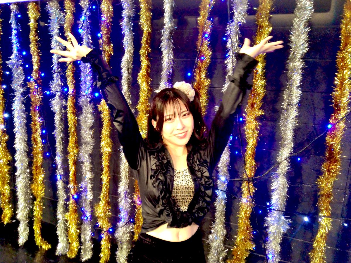 1007syuri's tweet photo. ミュージカル『チャンス2026』

無事千秋楽を終えました✨

雪の中ご来場下さった皆様、
初日から応援して下さった皆様、
本当に心から感謝します⸜(*ˊᗜˋ*)⸝

ありがとうございました!!

片桐麗で駆け抜けた空組、
藤井美紀役で暴れた虹組、
最高に楽しかったです💕

観に来れなかった方も、配信チケットが
ありますので是非(っ ॑꒳ ॑c)✨

🎫https://t.co/Vts66gT5U5

 #チャンス2026  #谷優里 
 #アプローズミュージカル
