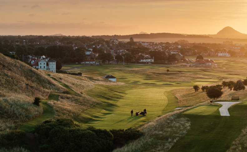 cdngolftraveler's tweet image. This is one of the most alluring photos of @GullaneGolfClub I’ve ever seen. Gullane is home to three outstanding links in the heart of @scotgolfcoast, just outside Edinburgh. My quick guide: wp.me/p2CL05-1v7 @CarrGolfTravel @VisitScotland