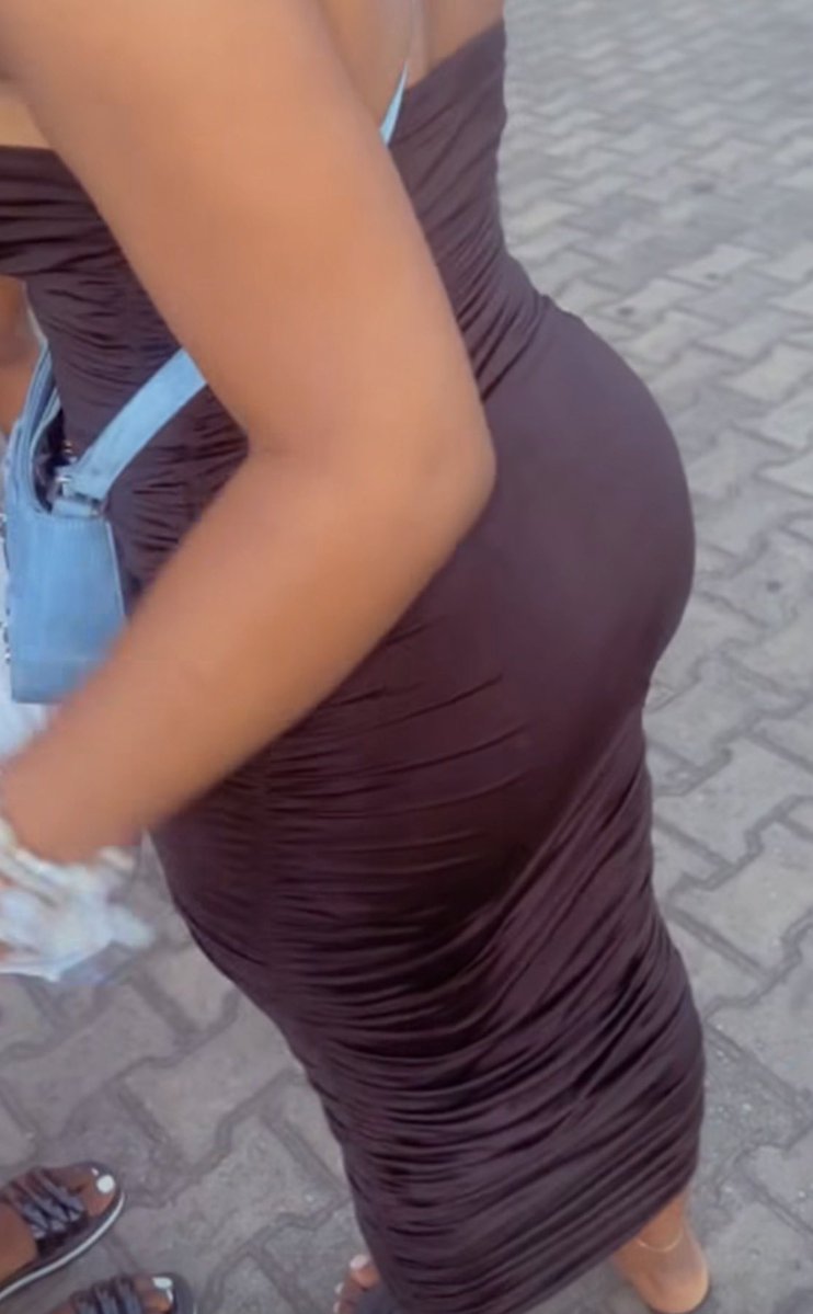 Hisomtheboat's tweet image. I invited one kele to my house one time. I asked my friend for what I can take to help me last in bed and he suggested action bitter.. dat was my first time knowing abt action bitter and I drank the full small bottle once.. omo I wake up the next day my whole body soak with garri