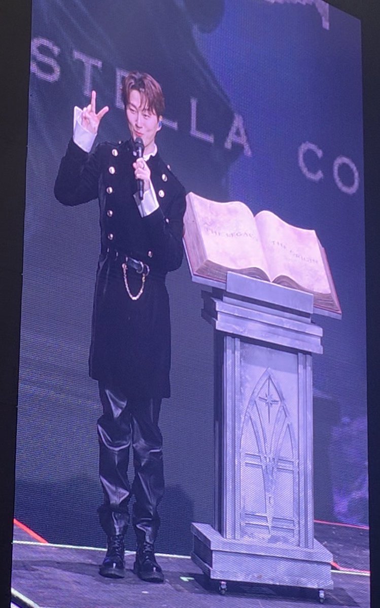 yn_fore's tweet image. 진짜 내가 훔쳐갈거야