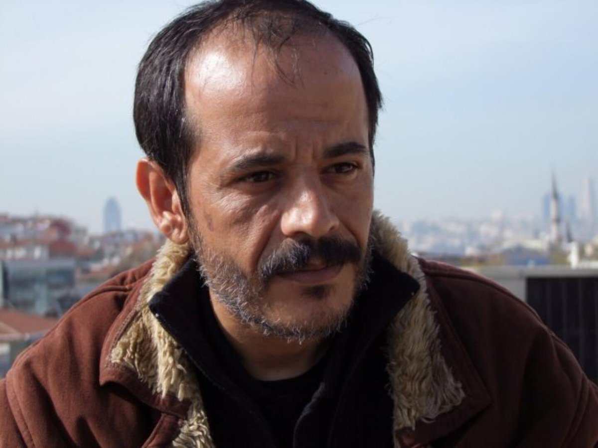 FalreFoundation's tweet photo. Bülent Akyürek vefat etmiş. Allah rahmet eylesin, makamı cennet olsun. Allah ailesine ve yakınlarına sabırlar versin. https://t.co/qIj9l08NDG