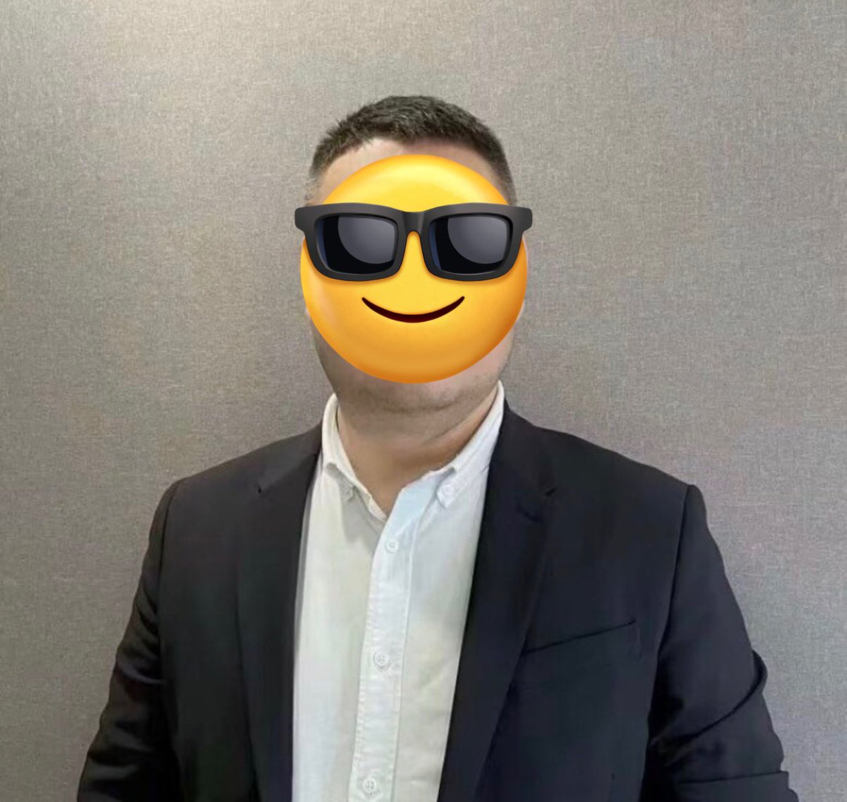 熊叔特地从深圳飞过来给我当鸡巴套子，把玩着才发现熊叔是个大粗吊猛 1，熊叔这次带了肛塞，等着我内射后不让精液流出来，还想让我内尿进去，骚的没边了🤣