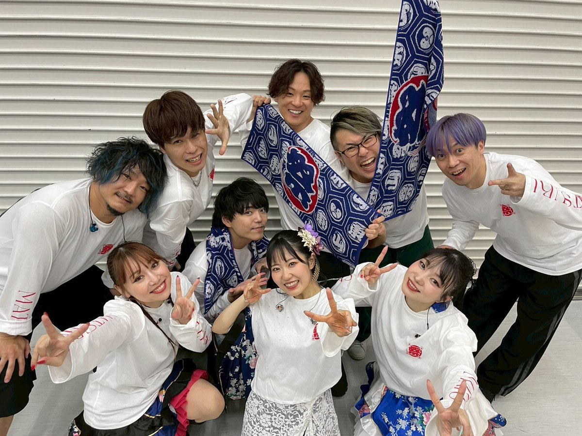naobou_official's tweet photo. ワンマンライブ
「祭 -Matsuri-」ありがとうございました！！🪭✨
三味線、尺八、大太鼓……
贅沢なライブでした！！
いつメンwith浅野祥さん佐藤公基さん🎵
リハも本番もずっと楽しくて、耳が幸せでした……！！！✨
ほんっとに魂燃やして２公演出し切れたああ～～！！ありがとうっ！！！（東山奈央） https://t.co/xdXfzV6zXc
