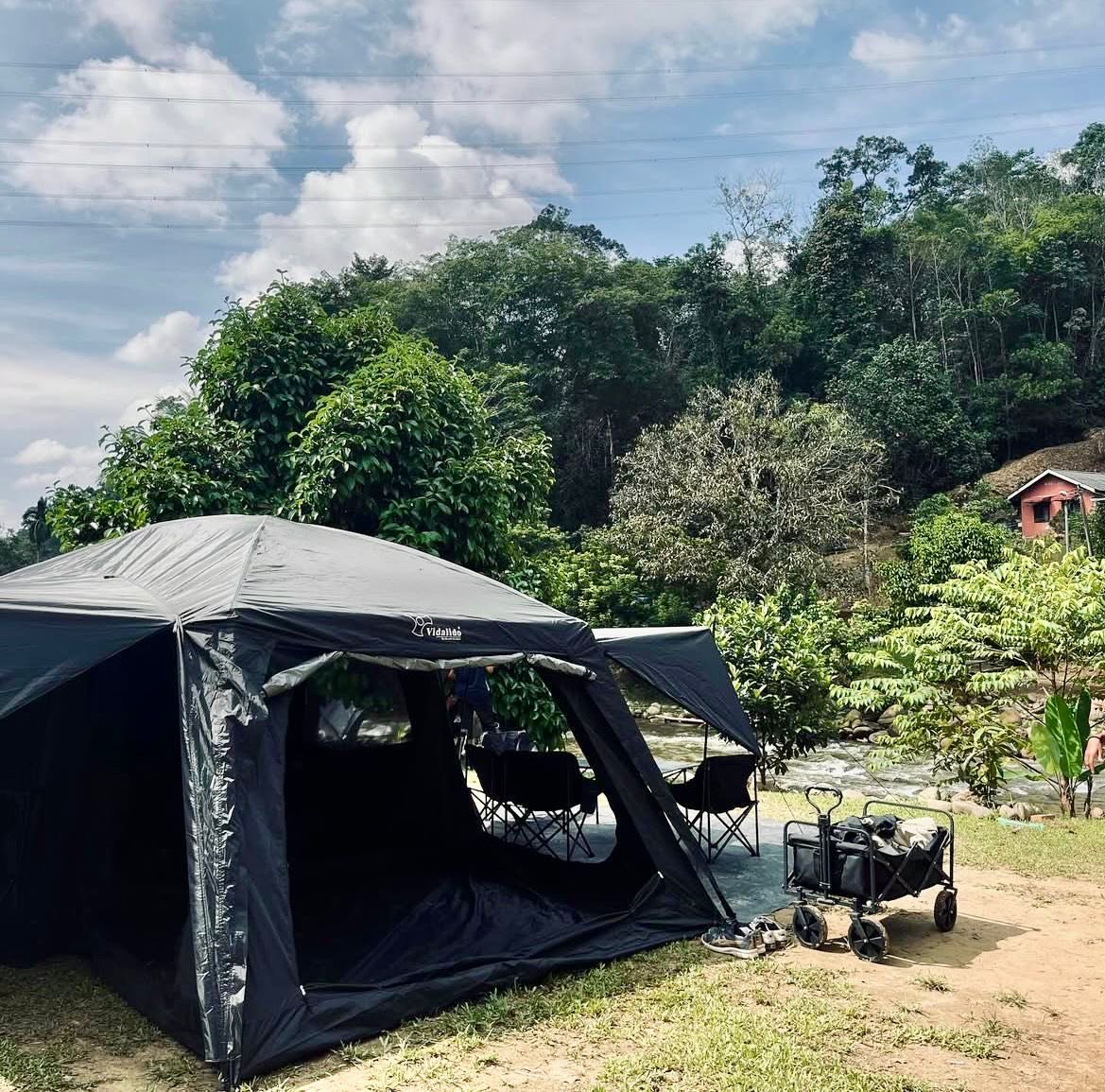 TalibMile's tweet photo. NAK CAMPING?JANGAN BELI KHEMAH. ❌
SEWA JE!🏕️
Vidalido sedia utk disewa
👥 Muat 4–5 pax
💰 Dari RM35 shj
✅ Jimat duit
✅ Jimat ruang rumah
✅ Tak perlu jaga &amp; maintenance
✨ Kami juga sediakan pelbagai jenis khemah sesuai bajet dan bilangan orang
Visit: https://t.co/h09lPfegEH https://t.co/xTCqXEEVUj