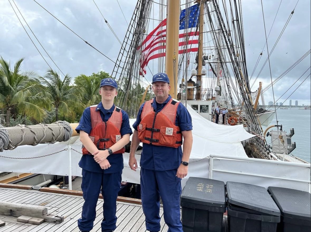 U.S. Coast Guard Auxiliary tweet media
