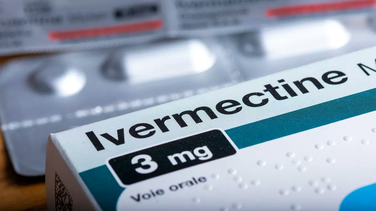 Medizinische Vertuschung bricht zusammen: 

FDA gibt zu, dass Ivermectin wirkt. Nach drei Jahren des Leugnens und Millionen Toten räumt die FDA endlich ein: Ärzte hatten Recht, Ivermectin zu verschreiben.