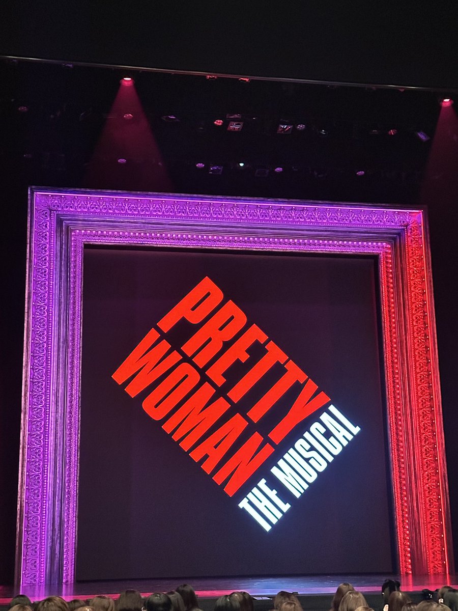 masayovoice's tweet photo. 『PRETTY WOMAN The Musical』
東京千秋楽おめでとうございます🌹

めいめいヴィヴィアン、田村芽実ちゃん、自由奔放で無邪気な最高の敵役！力強い歌声もヴィヴィアンの個性として輝いていて素晴らしかったです👏✨

ご招待頂きありがとうございました❣️👠 https://t.co/cCQslE4yGv