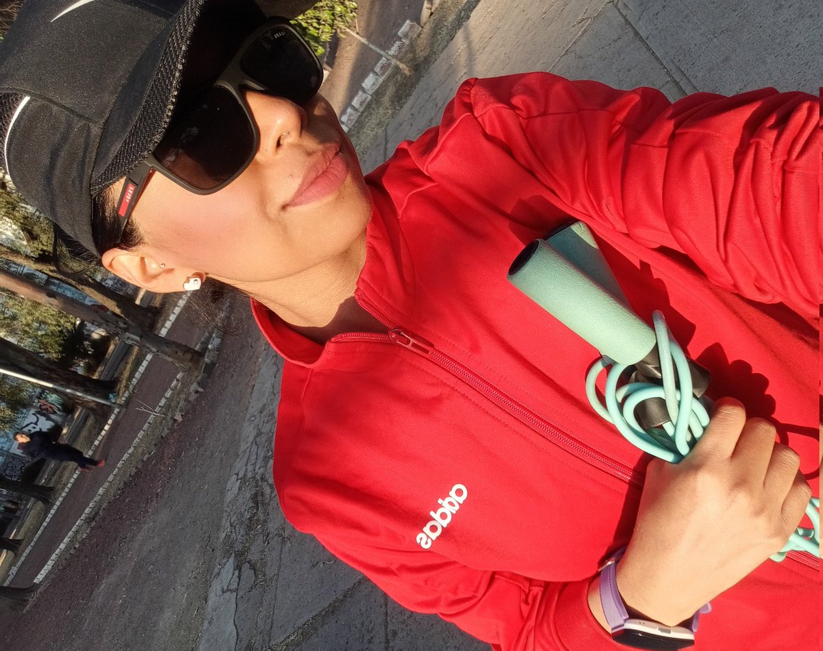 Purpuple_'s tweet image. Jumping Rope... ❤️🔥
.
.

#BuenosDiasMundo 
#Felizdomingo