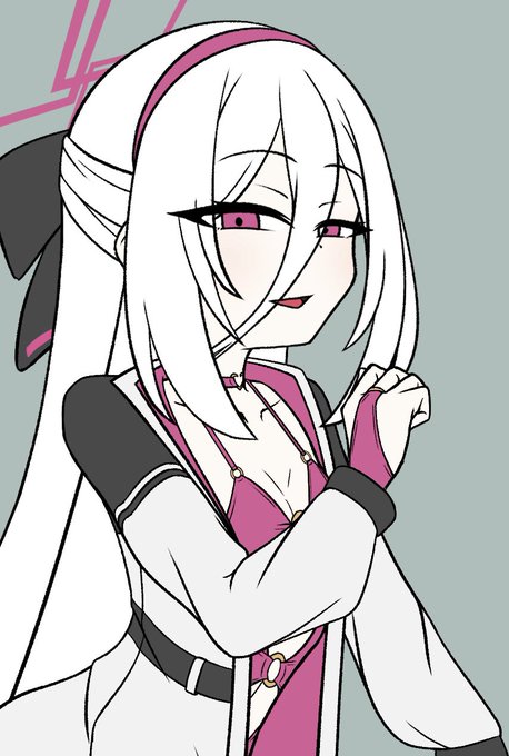 増える衣装
ケイちゃんは頼めばボディコン着てくれるしカイザーコーポレーションにも買われてくれる 