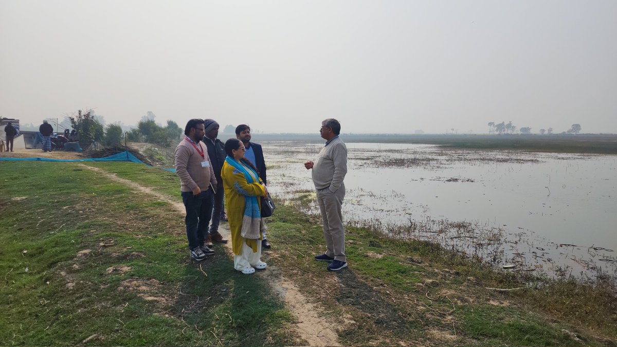 निदेशक मत्स्य महोदय उत्तरप्रदेश लखनऊ के द्वारा जनपद मे स्थित मत्स्य विभाग के नियंत्रणधीन जलाशयों बढ़ाहरा कोट, बरायल एवं तिलहर का निरीक्षण किया गया <a href="/BalrampurCdo/">CDO BALRAMPUR</a> <a href="/DMBalrampur/">DM/DEO Balrampur</a> <a href="/FDepar2/">Fisheries Department, U.P.</a> <a href="/ddfish_ayodhyaa/">Ddfisheries_ayodhya</a>