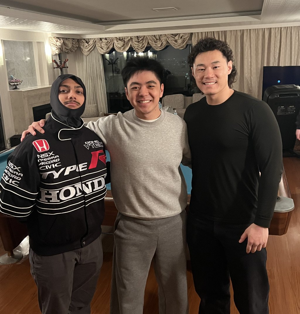 Star ⭐️ tweet media