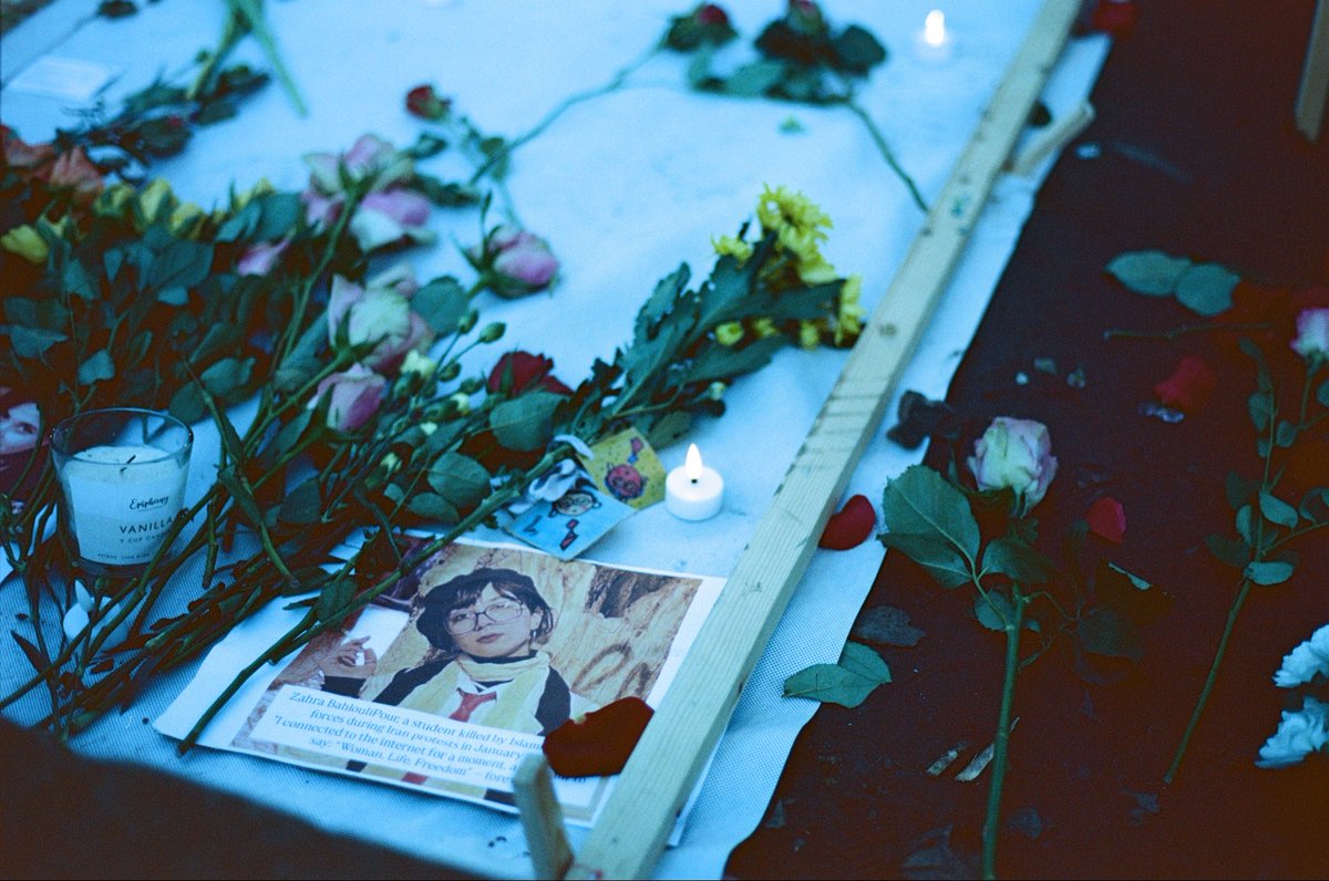 Parisaaaaaa tweet media