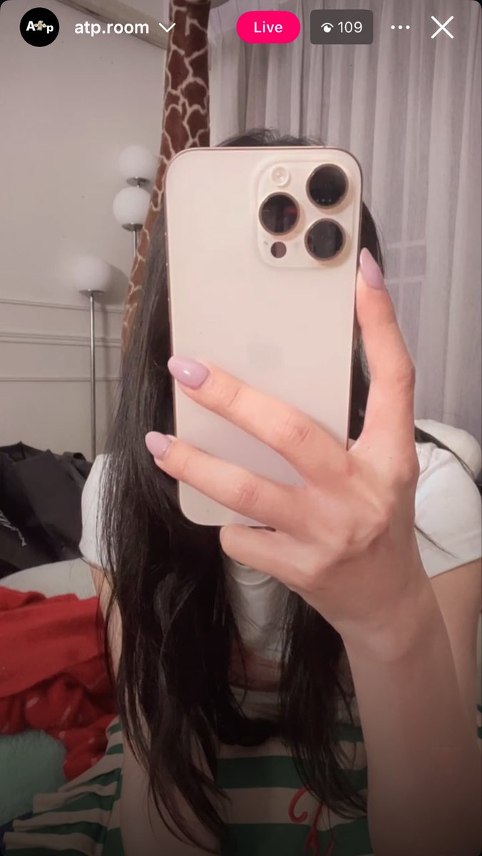 Gunshineday1's tweet photo. ตอนนี้ #ATproom ไลฟ์อยู่นะคะ มาชมมาช้อปกันได้เลย🥰🛍️
IG : https://t.co/Oa8Ye8TkNu
https://t.co/GQU8naguEy
@AtthaphanP
#กันอรรถพันธ์
#GunAtthaphan https://t.co/9J4RhUviaV
