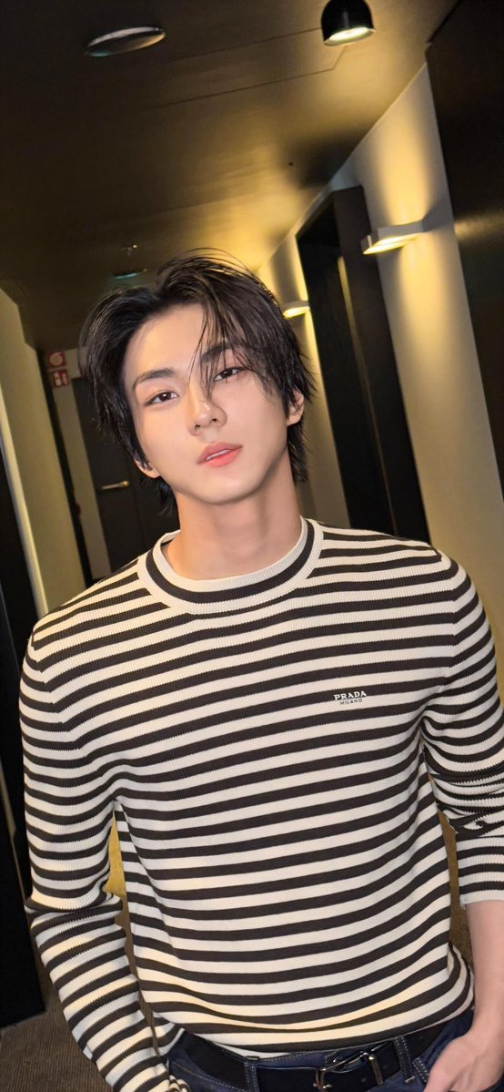 ENHYPEN_INA's tweet image. 🎂 Happy Birthday, Jungwon! 🐈‍⬛💙
Thank you for being such a warm, thoughtful, and reliable leader. The way you lead with calm strength, kindness, and sincerity always makes ENGENE so proud. We hope this new year brings you good health, happiness, confidence, and countless moments…