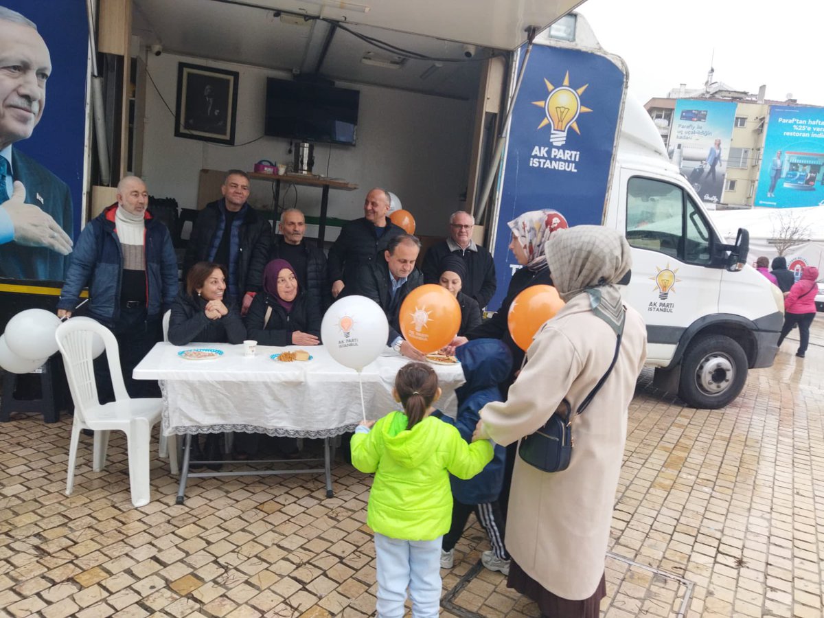 AkFeyzullah's tweet photo. Yağmur damlaları altında kurduk AK Noktamızı.
Her damlada bir umut, her tebessümde bir güven vardı.

Gönül köprüleri ıslanmaz…
Maltepe’de gönüller bir.

@maltepeakparti 
@Behadir 
#AKmaltepeSAHADA https://t.co/Gp3yHEuroQ