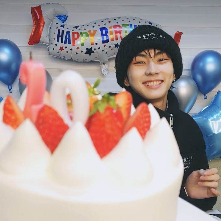 jayseongcorn's tweet image. DROP TAGS FOR OUR BDAY BOY!

HAPPY BDAY, OUR BEST LEADER JUNGWON ♡

Wishing you endless happiness, good health, &amp;amp; beautiful moments this year. Keep shining, &amp;amp; keep being the amazing leader and person you are. We’re always by your side — today, tomorrow, and in every season. 💛✨