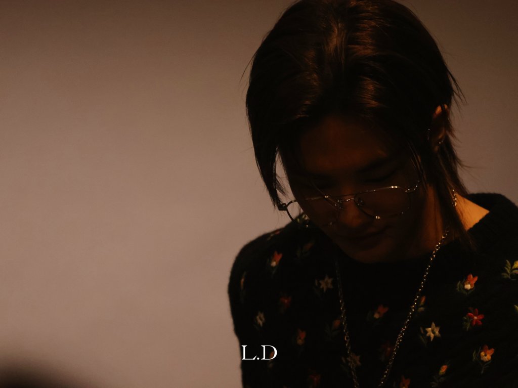 260208 CGV 무대인사
되게 사연 있어 보임

#현진 #Hyunjin 
#StrayKids #스트레이키즈