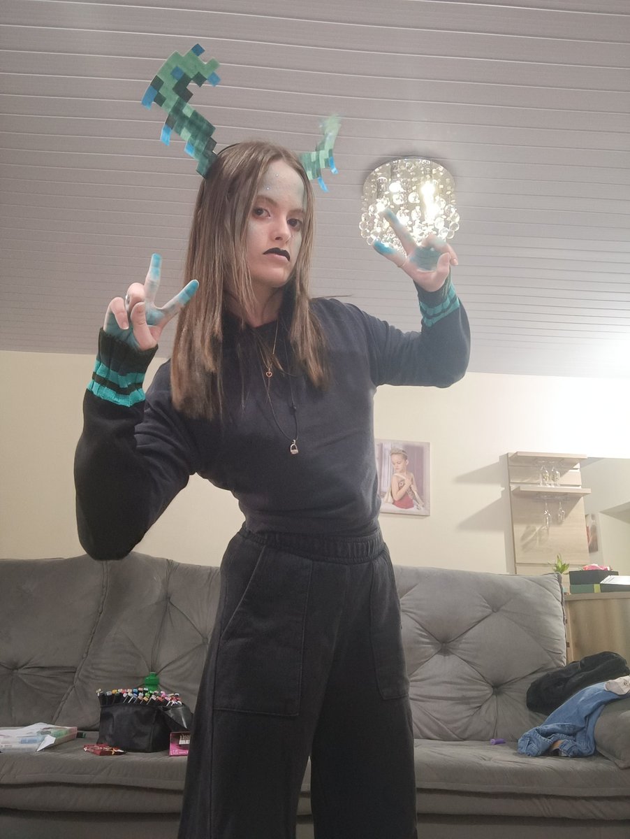 tonigonatyy's tweet image. COSPLAY DE ZEE!
eu amei fazer issoo
meu tiktok: @tonigonatyy
mais fotos no outro tweet ↓↓↓
#cosplay #cs5 #zee