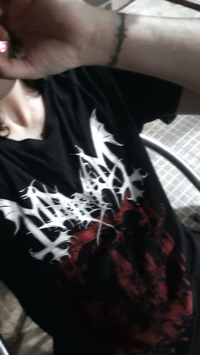 empphys's tweet image. 