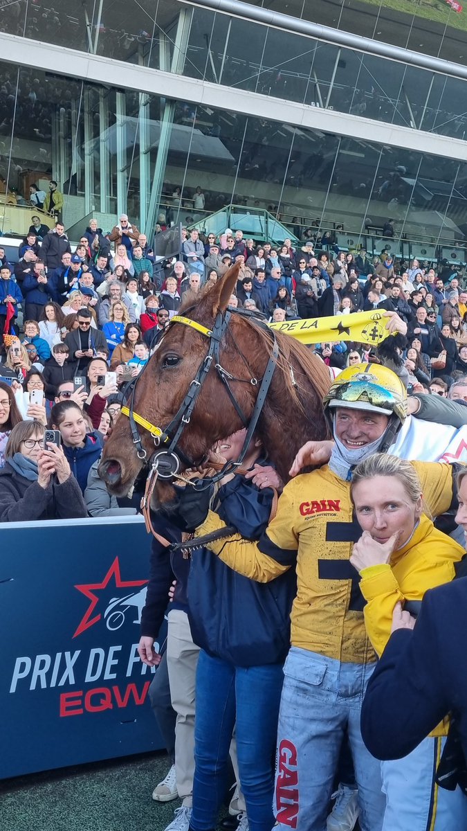 Zone-Turf.fr tweet media