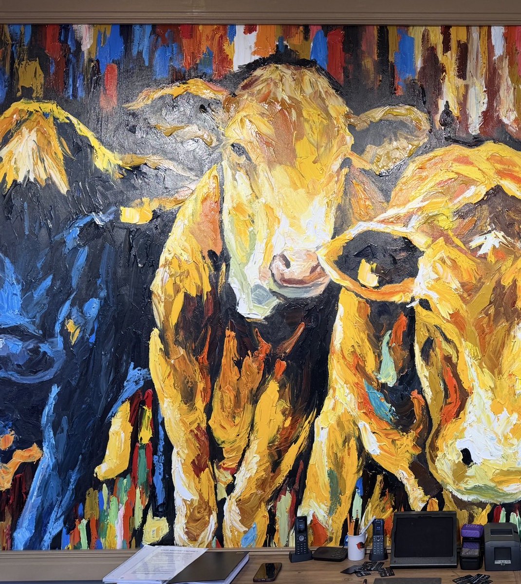 #Goodafternoon .. just sharing this beauty of an oil painting in the Parson’s Nose butcher’s , Belgravia.. commissioned by the owner … artist unknown? .. anyone know ? #Art