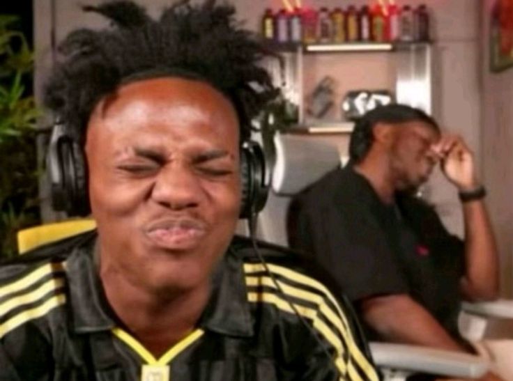 J’ai répondu à deux numéros inconnus après je vais faire le choquer quand je vais me faire scam sans trop de pitié