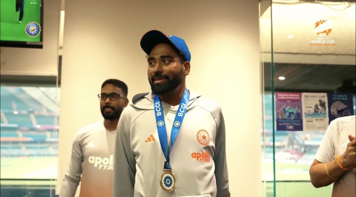 MOHAMMED SIRAJ WON IMPACT FIELDER OF THE MATCH MEDAL. 🏅

#Cricket #WorldCup2026
