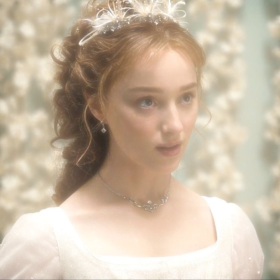 bridgertonist's tweet image. the streets miss their diamond daphne bridgerton