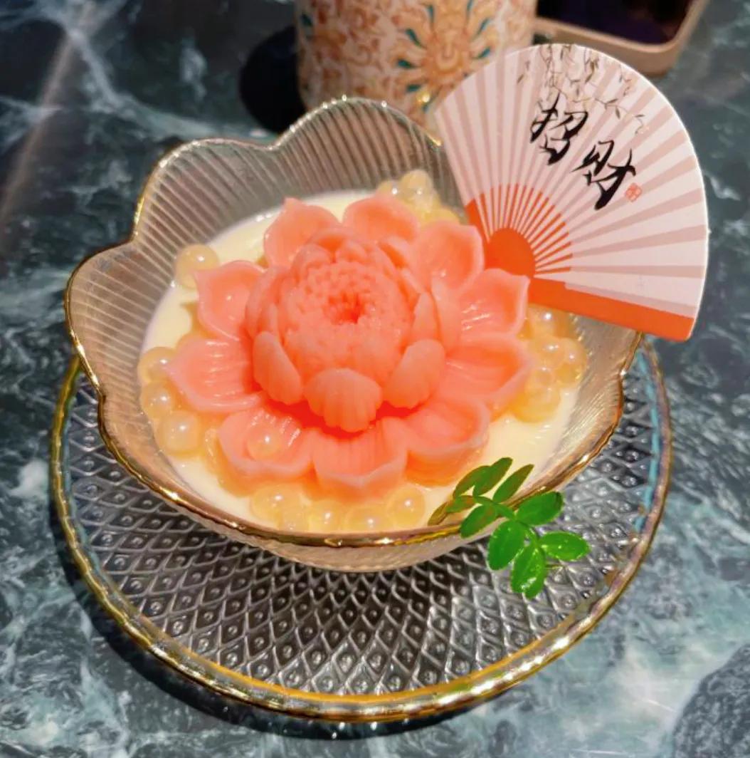 jessica71176591's tweet photo. 今日快手午餐：番茄鸡蛋面+清炒时蔬，鲜掉眉毛的家常味，15分钟搞定打工人能量补给 https://t.co/63fPbBi1qE