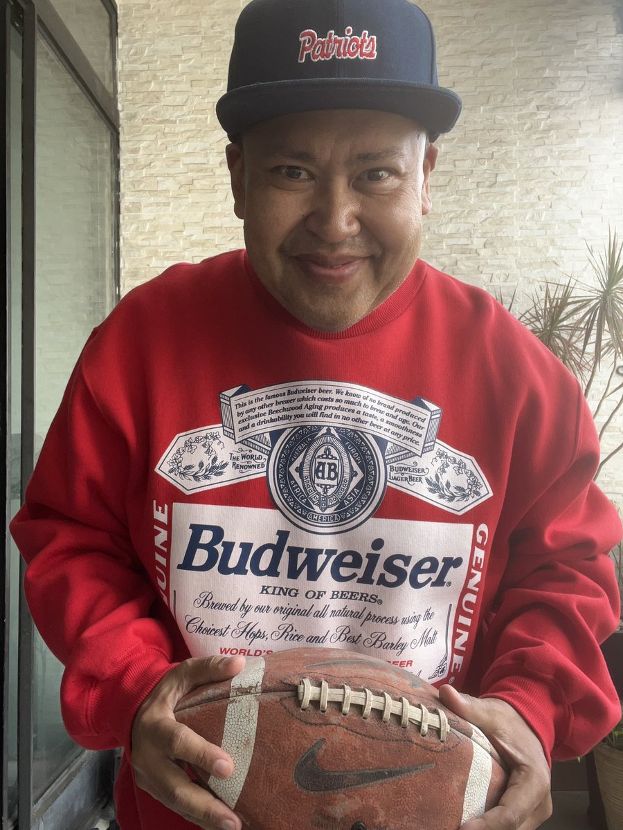 Gameday 🏈 
Chegou o dia de #SuperBowlLX 
Go go go <a href="/Patriots/">New England Patriots</a> 
Cheers <a href="/Budweiser_Br/">Budweiser Brasil</a> <a href="/NFL/">NFL</a> <a href="/NFLBrasil/">NFL Brasil</a>